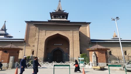 friday-prayers-disallowed-at-jamia-masjid-srinagar-for-sixth-consecutive-week