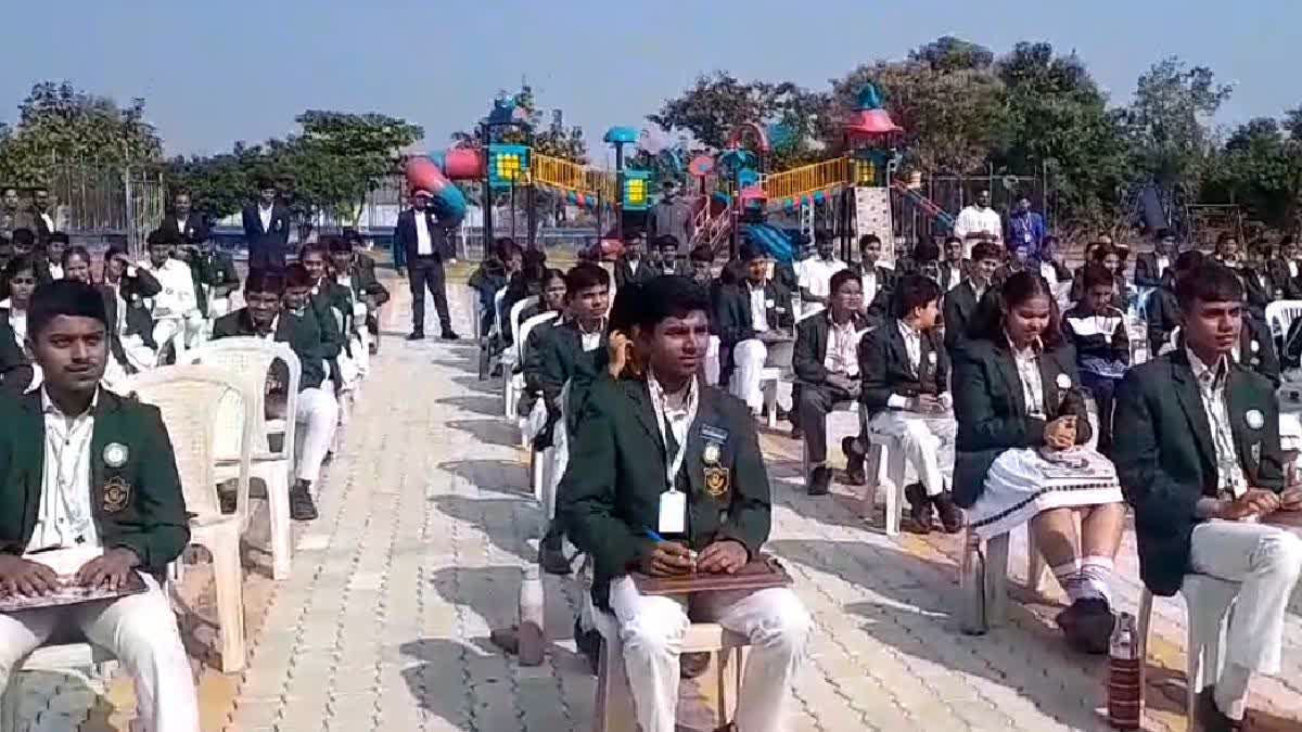 Students, Teachers Of Sagar School Create World Record By Solving 100 Sums With Vedic Maths