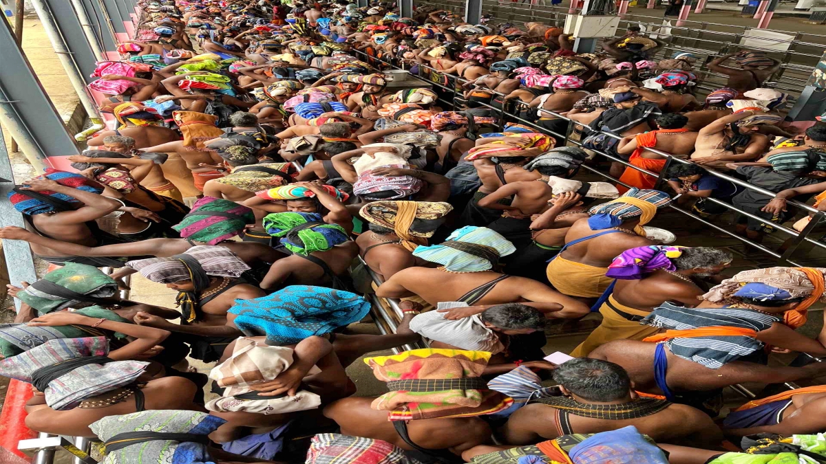 ശബരിമല  Crowd at Sabarimala  ശബരിമല തിരക്ക്  SABARIMALA NEWS UPDATES