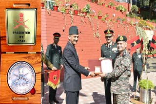 Capt Rameshwar Thakur honoured with Veteran Achiever Award