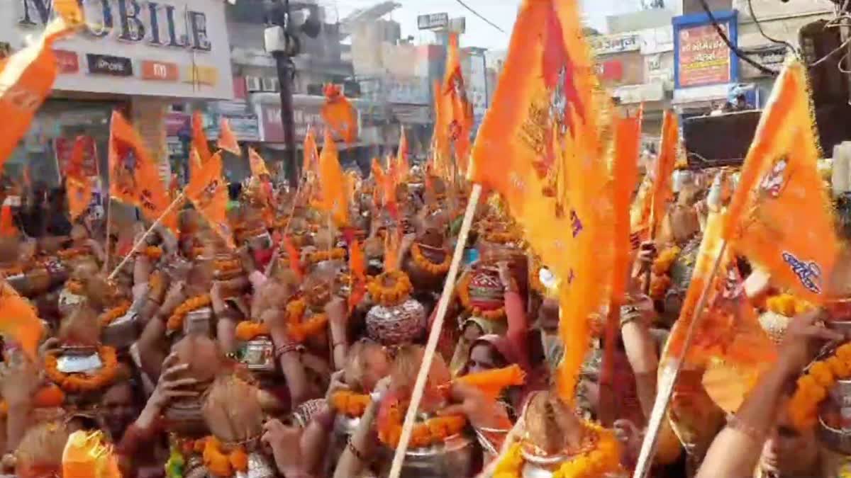 akshat-kalash-parikrama-in-jhajjar-kalash-shobha-yatra-vishwa-hindu-parishad