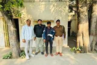 Faridabad Police Arrest Bihar Saharsa Posting Photo with illegal weapon social Media Dlf team Haryana News