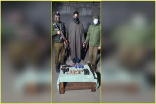 hybrid-militant-along-with-arms-and-ammunition-arrested-in-pulwama