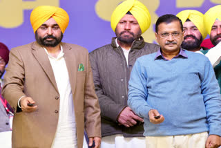Bhagwant Mann and Arvind Kejriwal gift development projects