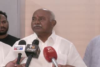 yediyurappa-was-sent-to-jail-by-his-son-by-vijayendra-says-h-vishwanath