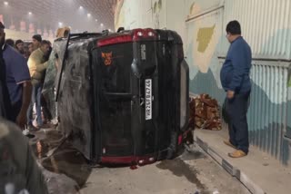 Gurugram Road Accident Peoples injured Car Driver Lost Balance Accident Gurugram Police Haryana News