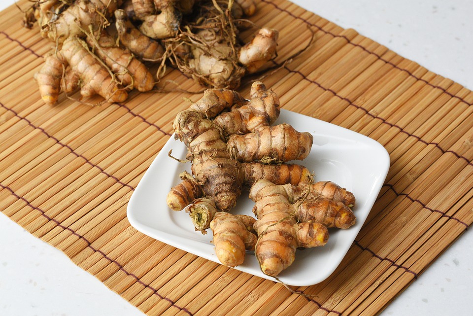 Heath benefits of raw turmeric it can also enhance beauty