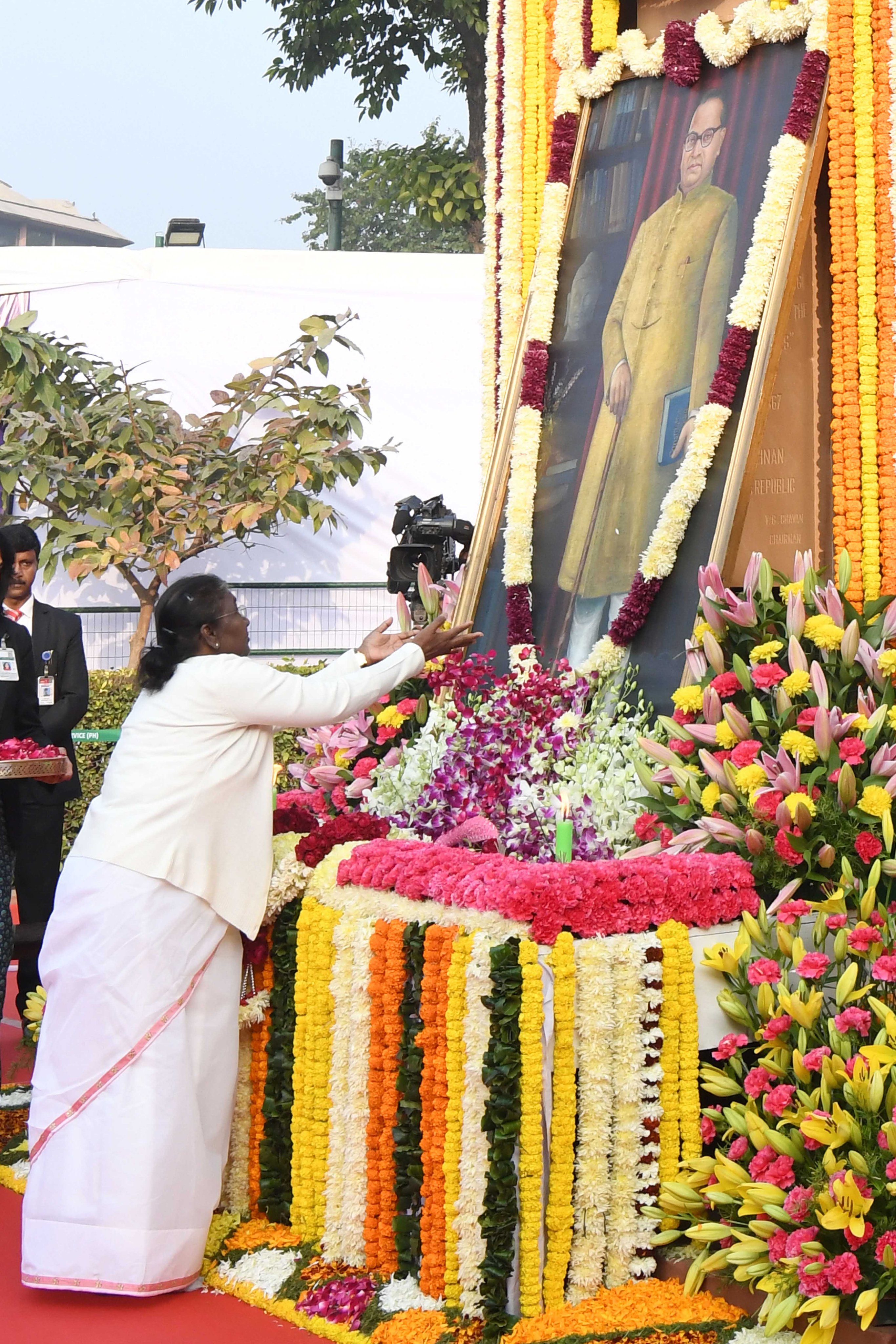 Celebrities paid tribute to BR Ambedkar