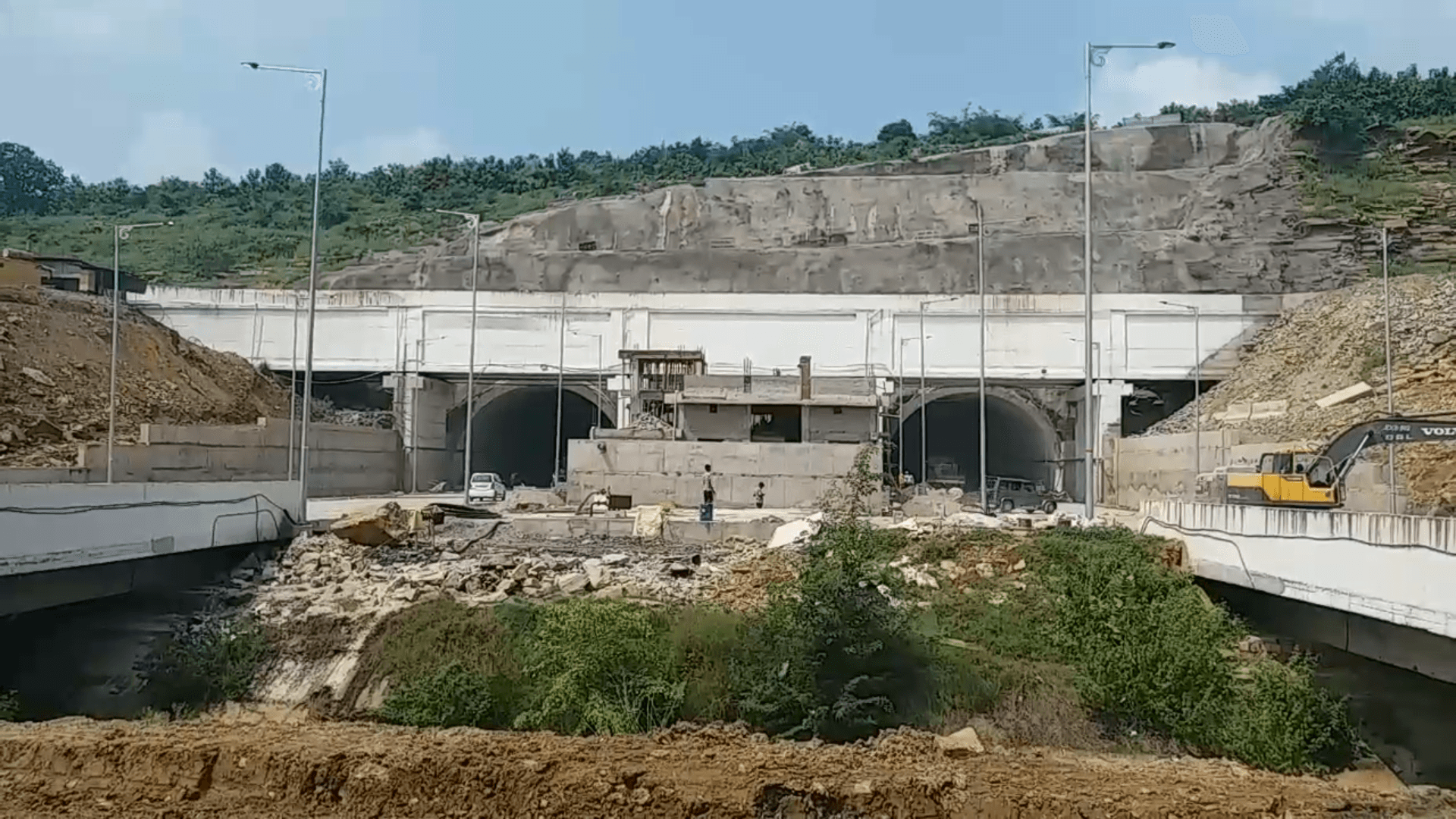 nitin gadkari will inaugurate mp biggest tunnel