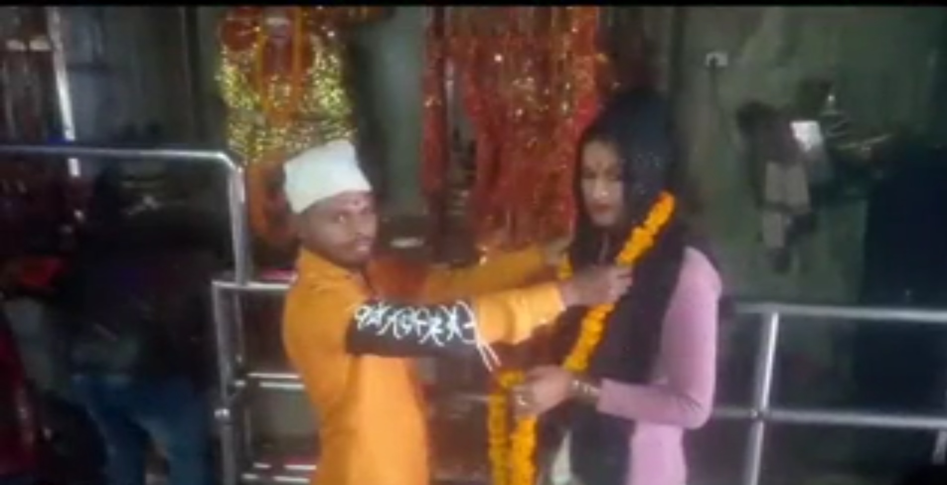 youth-married-eunuch-bride-in-uttar pradesh