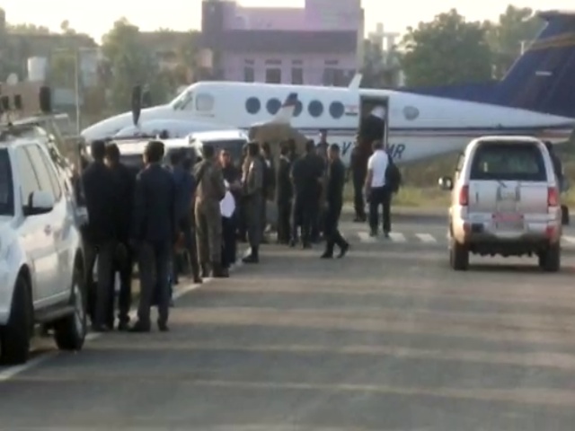 Sonia Gandhi Leaves for Delhi from Sawai Madhopur