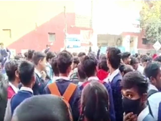 students-protest-in-faridabad