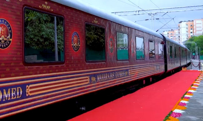 MAHARAJAs EXPRESS TRAIN