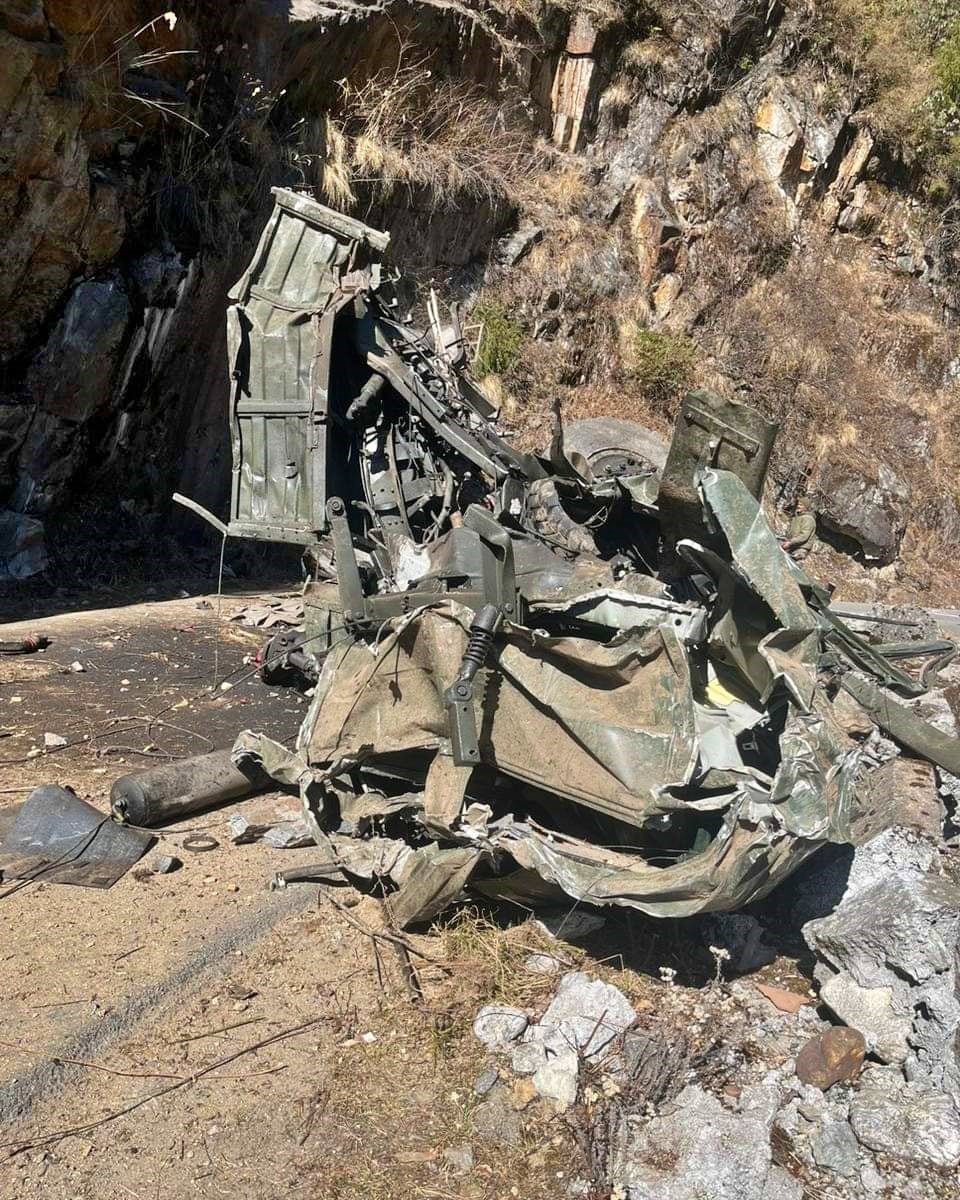 Army vehicle crashes in Zima
