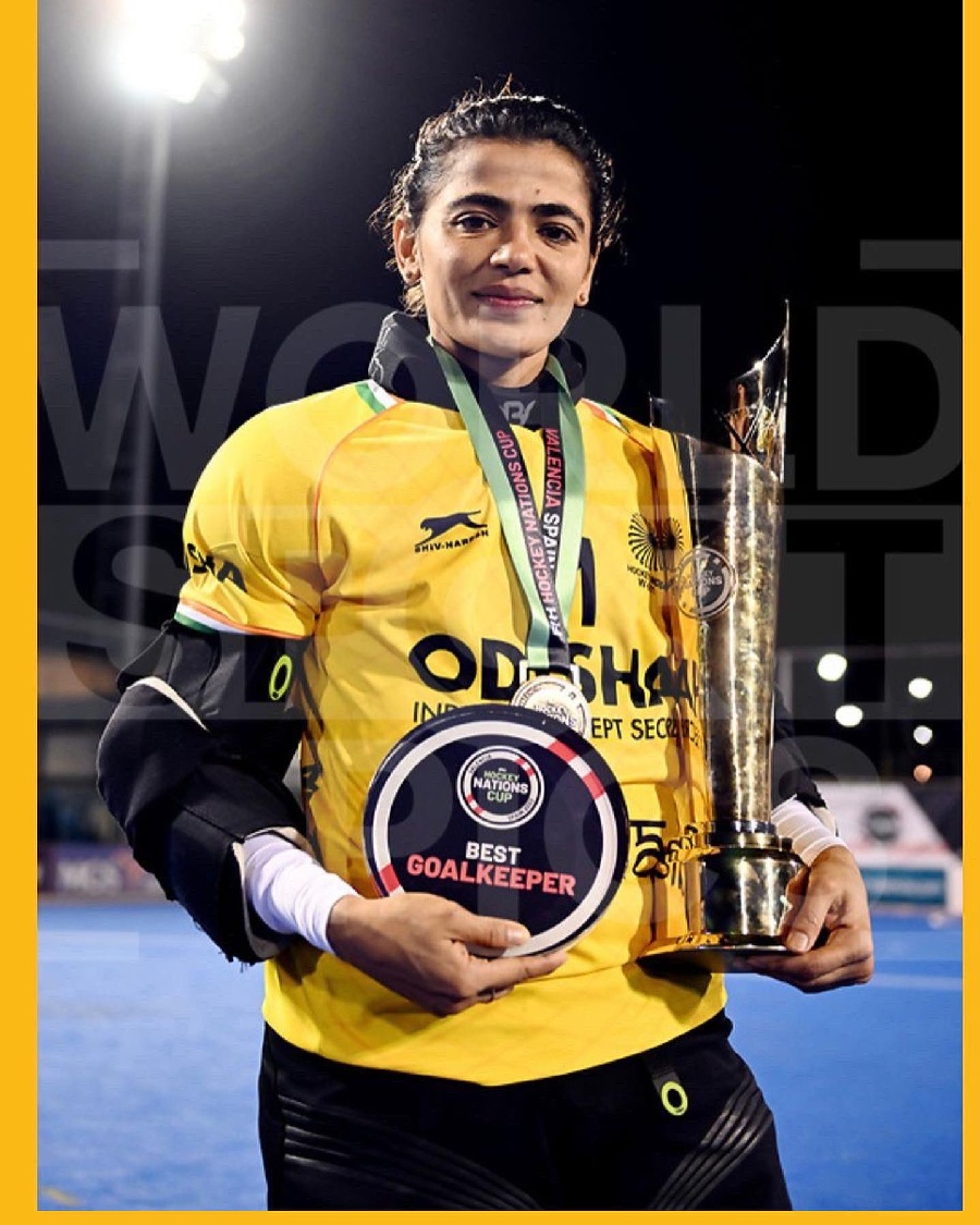 HOCKEY INDIA HISTORIC WIN HARMANPREET SINGH SAVITA PUNIA