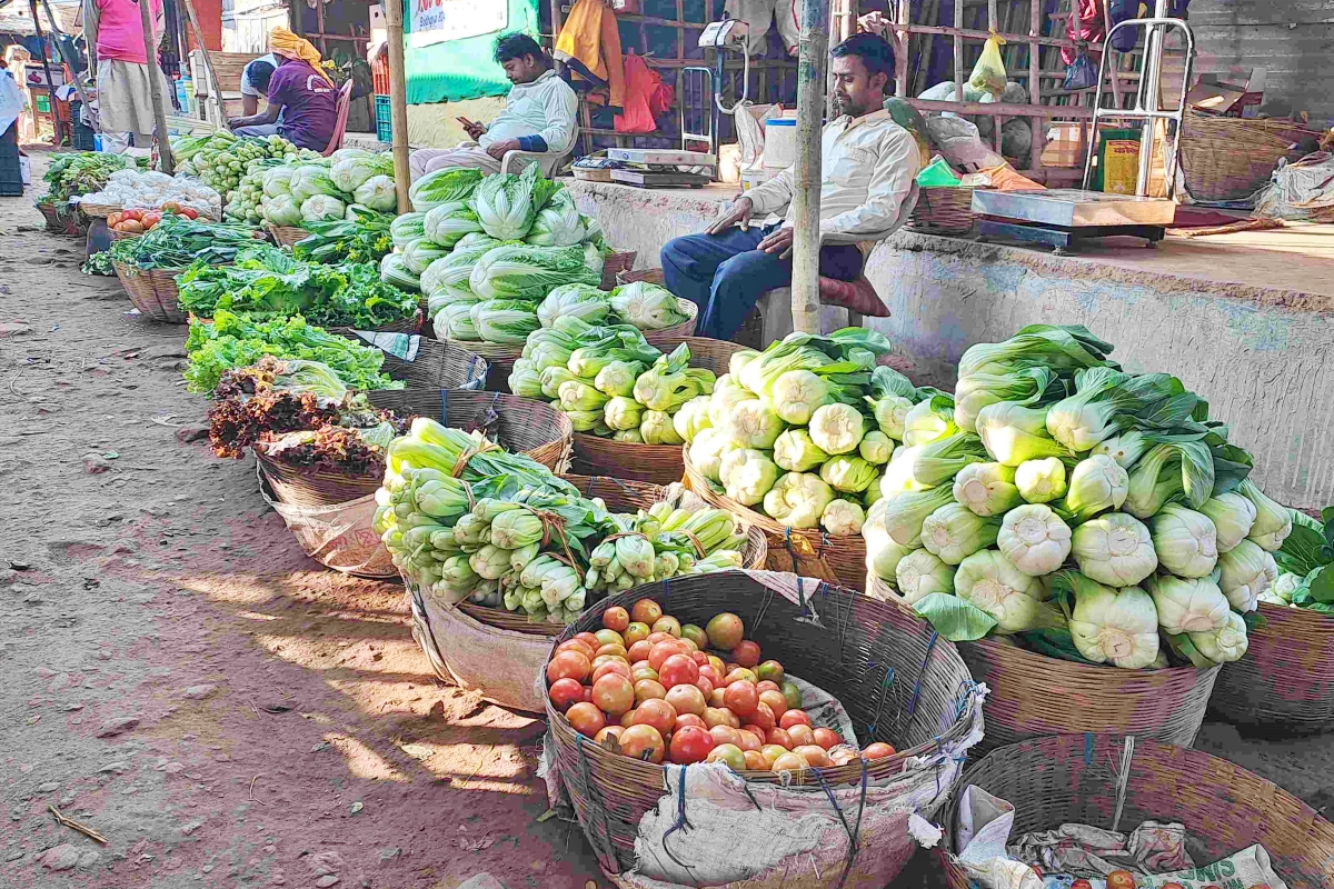 बोधगया के हाट में सजी अलग-अलग देशों की सब्जियां