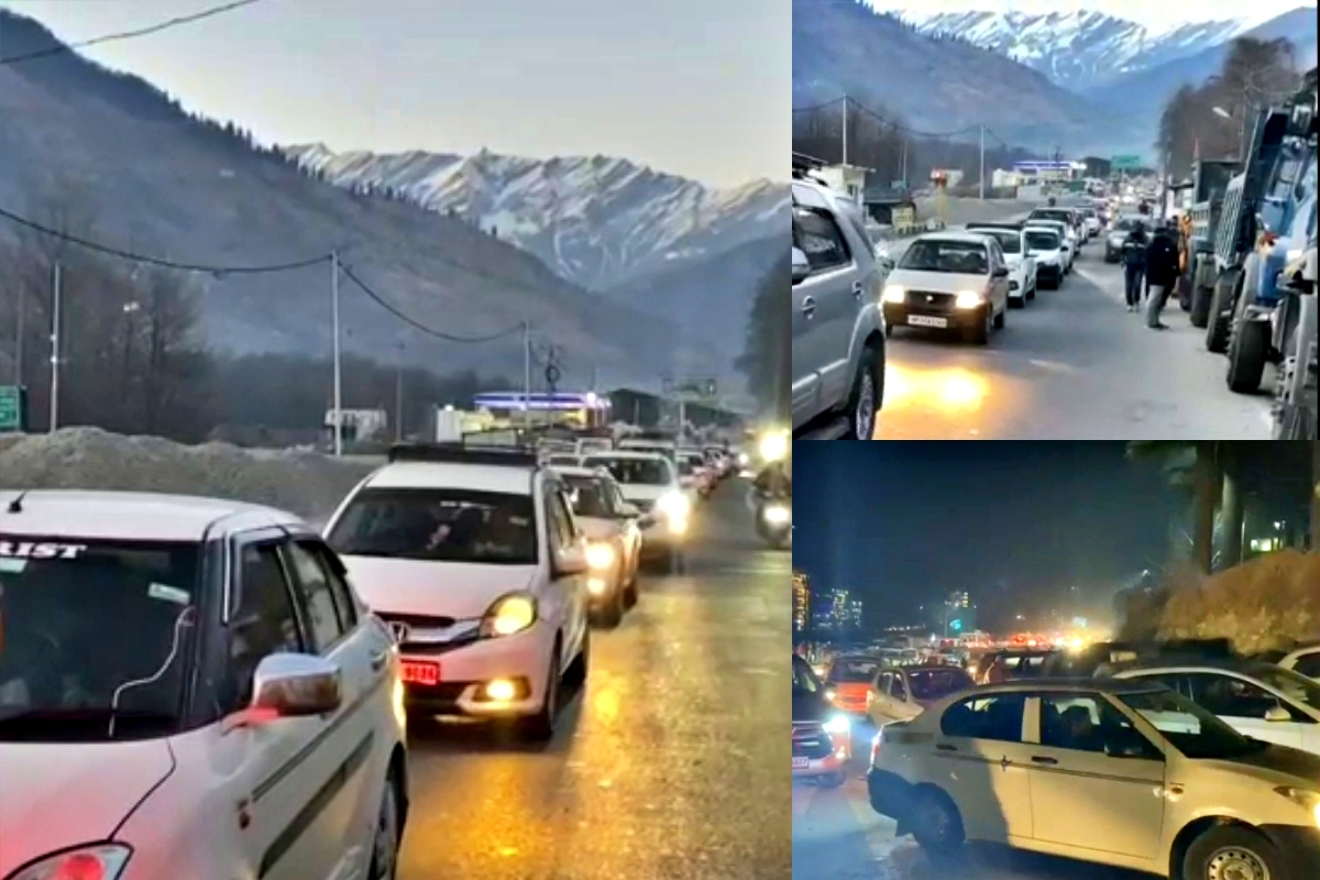 Crowd of Tourists in Manali.