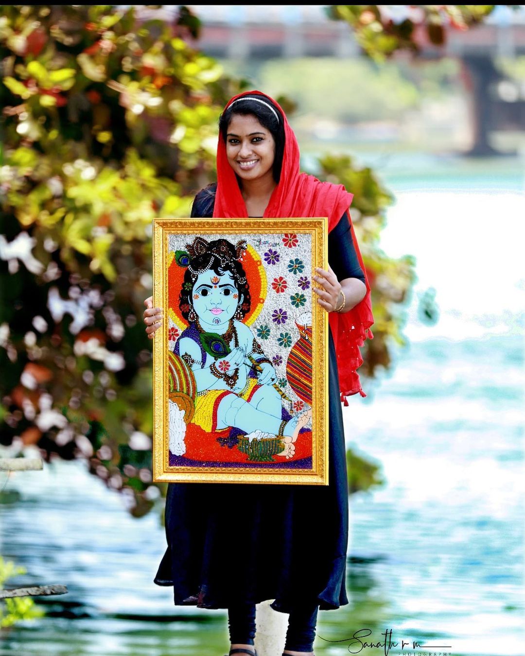 Muslim woman Jasna consecrate 101 portraits of Lord Krishna in kerala