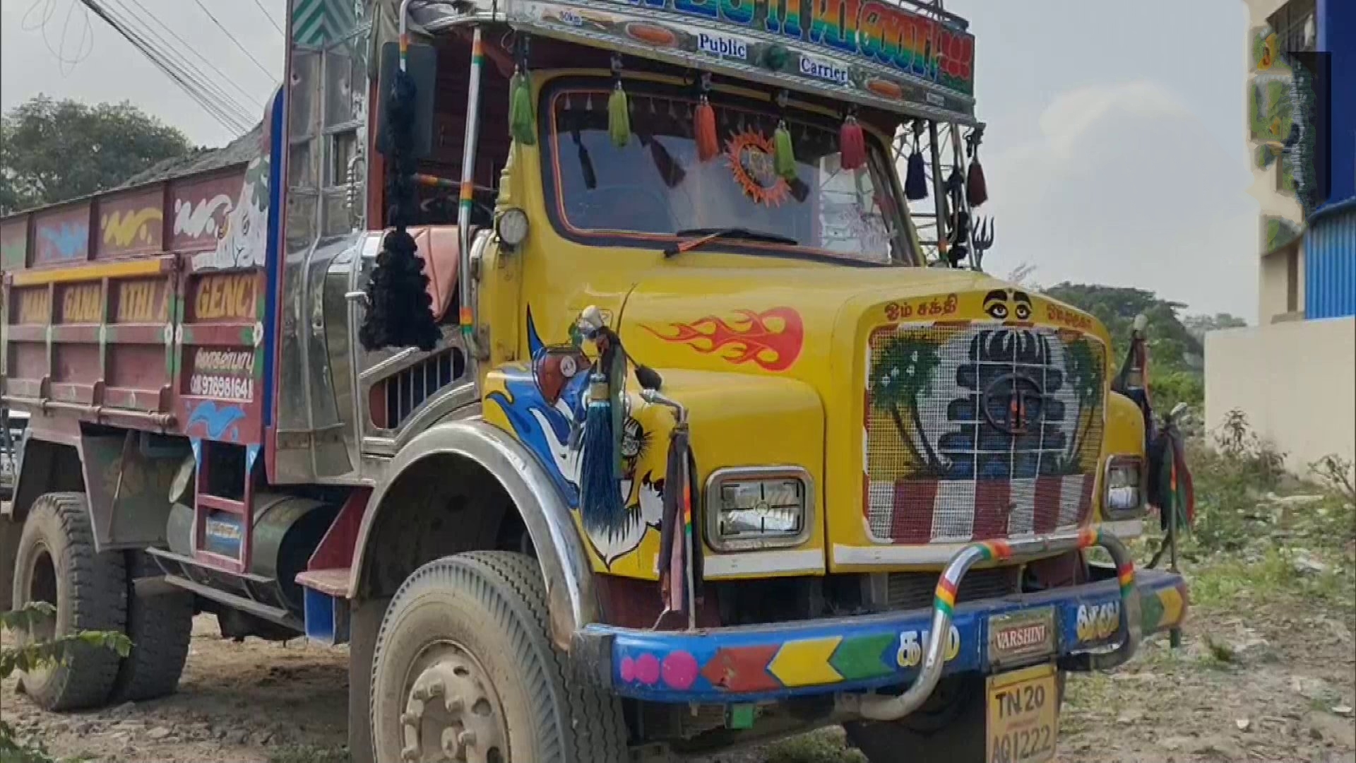 woman-software-killed-hit-by-truck-in-tamil-nadu