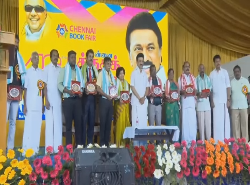 முத்தமிழறிஞர் 'கலைஞர் பொற்கிழி விருதுகள் 2023' மற்றும் 'பபாசி விருது'களை வழங்கிய முதலமைச்சர்