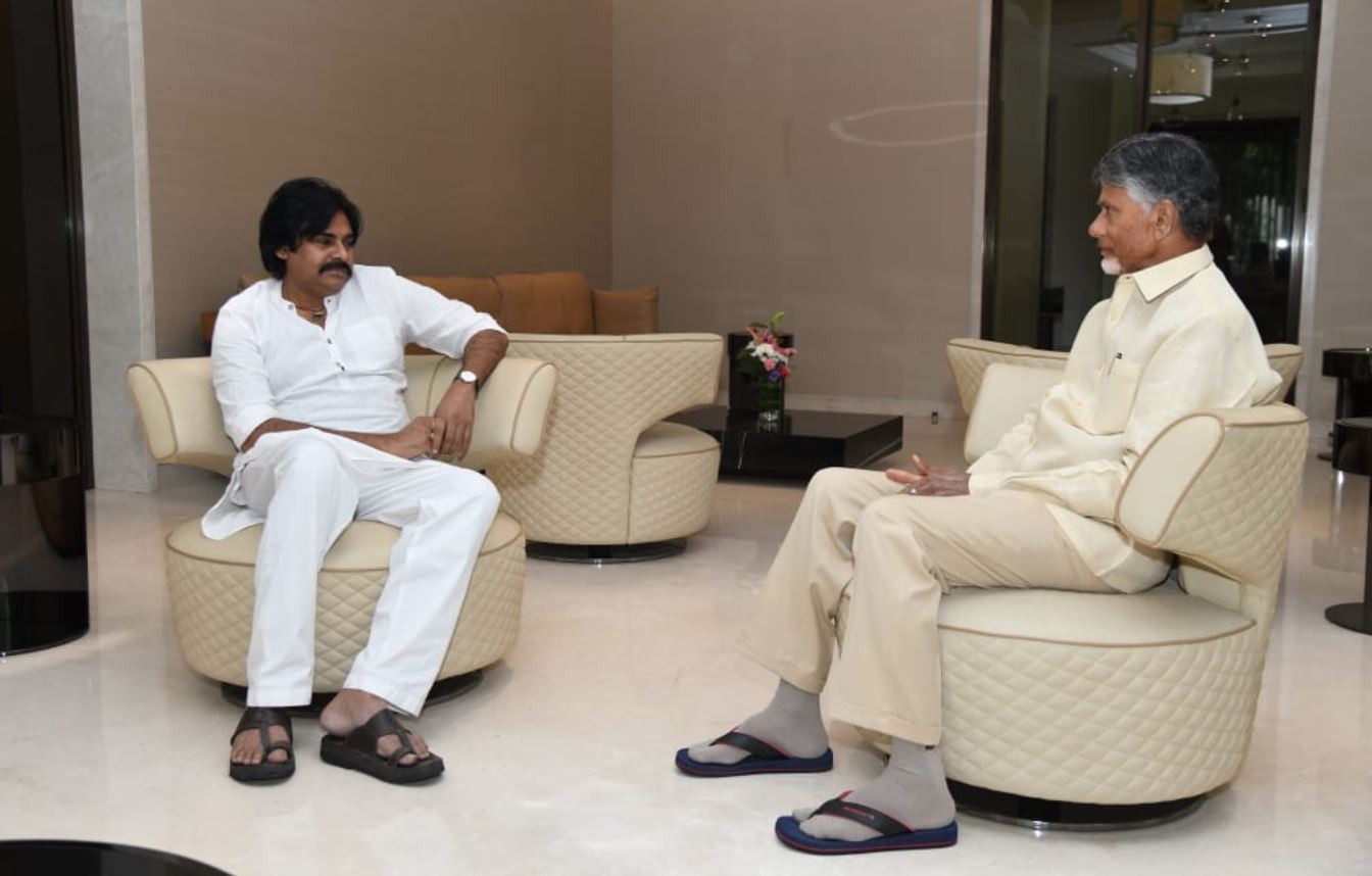 pawan kalyan meets TDP chief chandra babu naidu