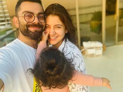 Virat Kohli Share Family Photo