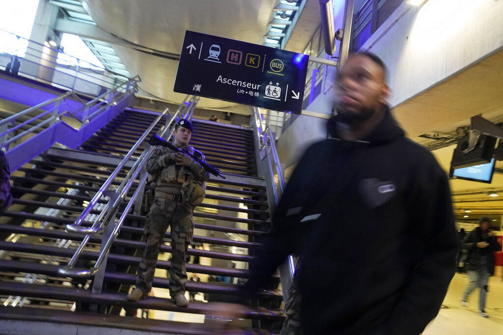 paris railway station attack