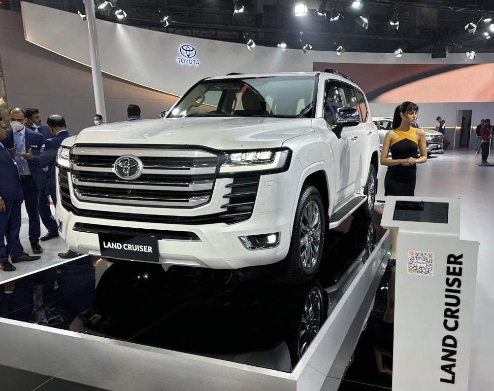 Auto Expo 2023 ऑटो एक्सपो 2023 में इलेक्ट्रिक कारों का रहा बोलबाला फ्लैक्स  फ्यूल व हाइड्रोजन फ्यूल सेल कार्स की भी चर्चा