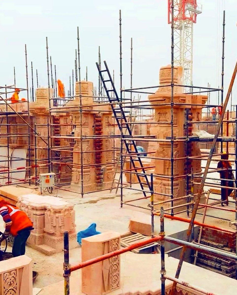 construction work of Ram mandhir in Ayodhya is going on at a fast pace