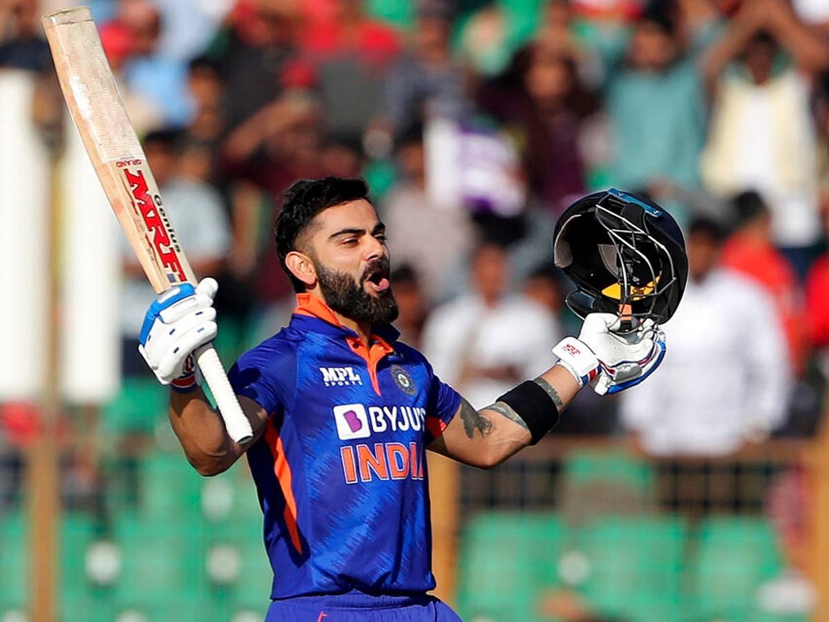 Virat Kohli Bat Price: किस लकड़ी से बना है कोहली का इतना महंगा बल्ला ?