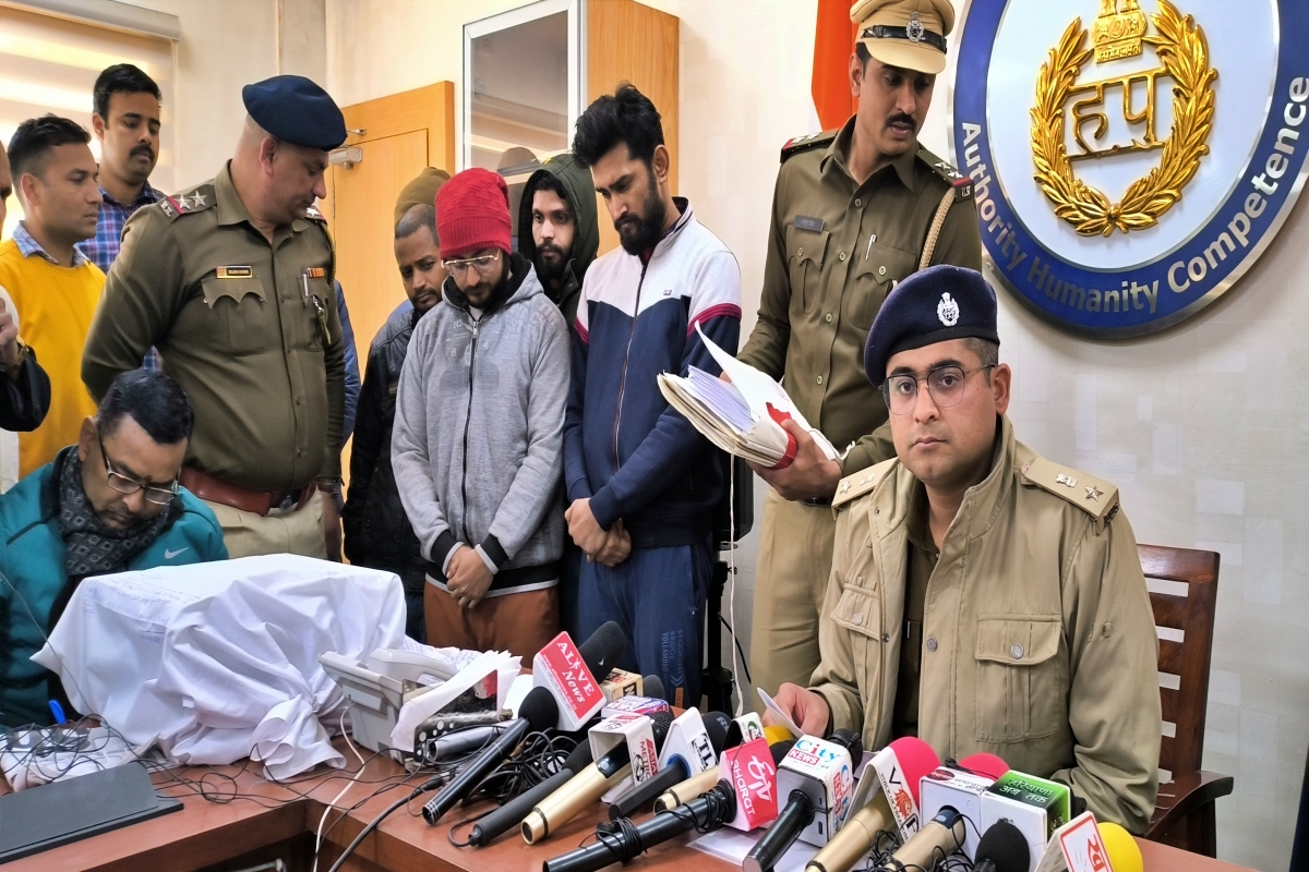 Faridabad cybercrime team arrested seven accused of cybercrime gang