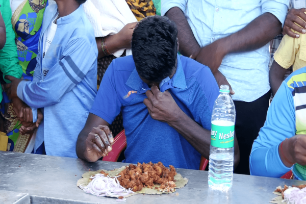 Watch video: தருமபுரியில் கோலாகலமாக நடந்த பிரியாணி சாப்பிடும் போட்டி