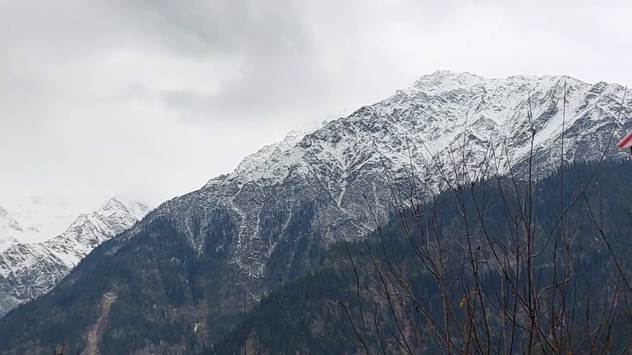 Snowfall in Himachal.