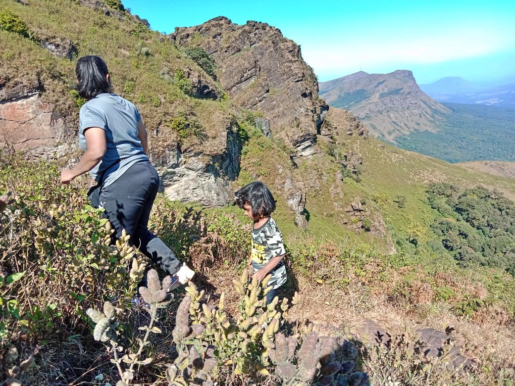 anvi ghatge climbed highest peak of karnataka