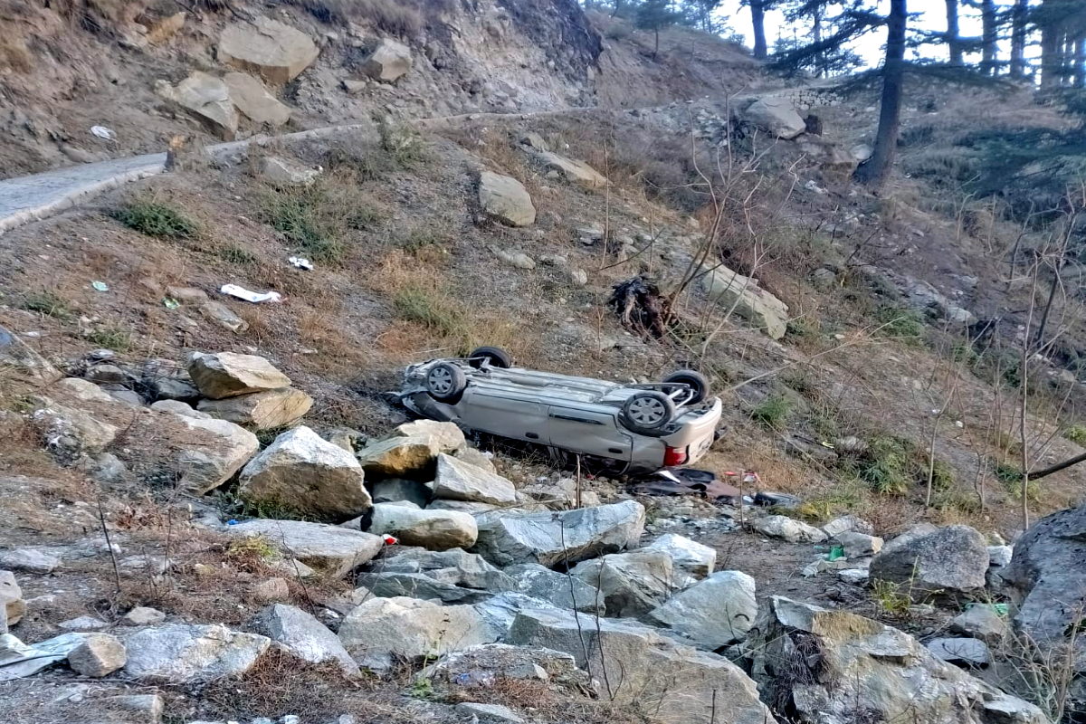 Car Accident In Nichar Kinnaur Two Died.