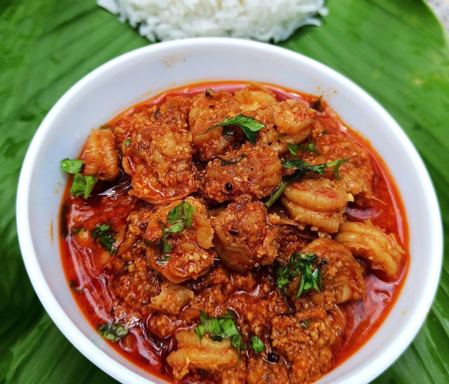 You just cannot miss out on the authentic seafood of Goa. This beach city is famous for different types of seafood such as prawn, crab, squid, etc., but the most special one is Goan prawn curry named Gassi. (ANI)