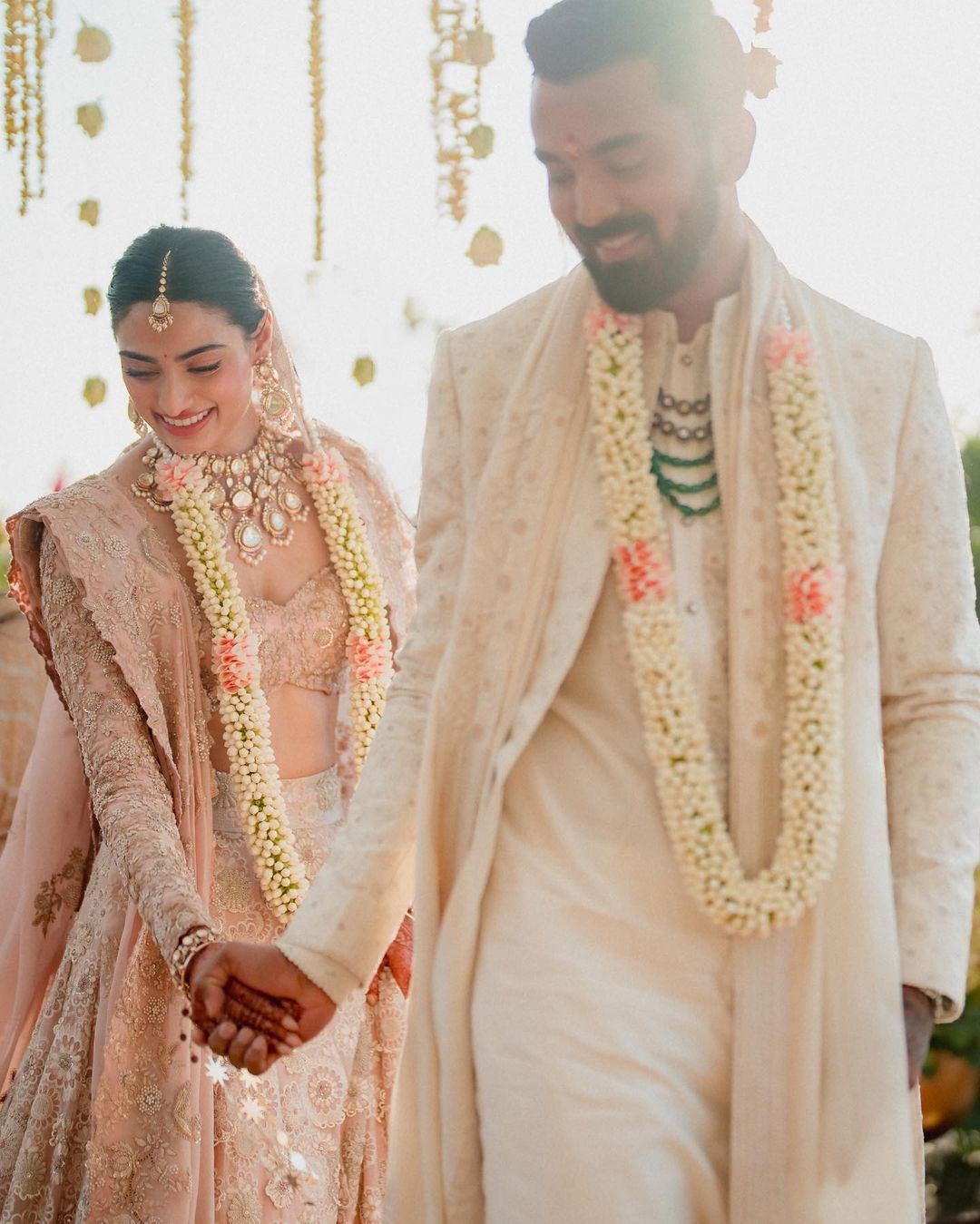 Shetty-KL Rahul exude charm in first official wedding photos