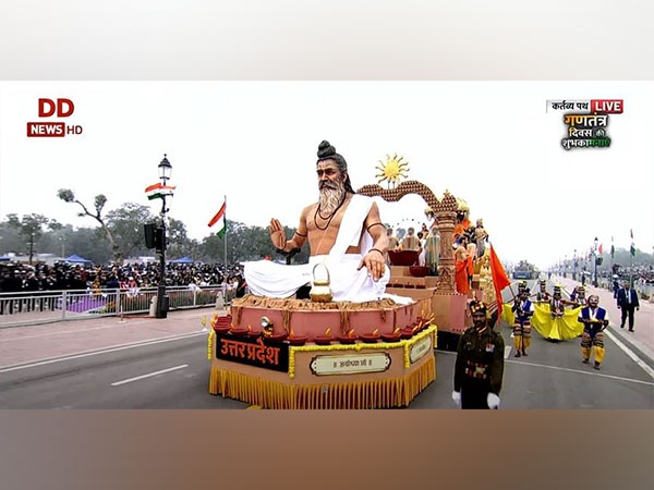 Republic Day parade  Kerala tableau on Republic Day parade  74th Republic Day  Republic Day celebration  ഫ്ലോട്ട് ബേപ്പൂര്‍ ഉരുവിന്‍റെ മാതൃകയില്‍  കേരളം റിപ്പബ്ലിക് ദിന പരേഡില്‍  സ്‌ത്രീശക്തി  കേരളത്തിന്‍റെ ഫ്ലോട്ട്  നഞ്ചിയമ്മ  ചേപ്പാട് സ്വദേശി കാര്‍ത്ത്യായനി അമ്മ