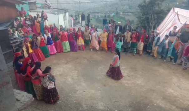 Here the bride reaches the groom's house with a procession and then all the wedding rituals are performed at the groom's house