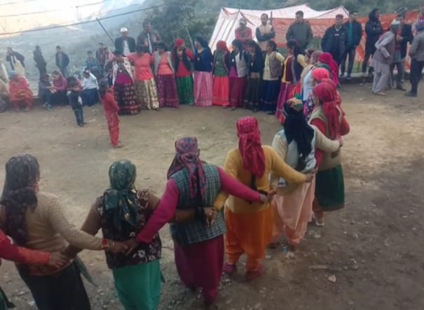 Here the bride reaches the groom's house with a procession and then all the wedding rituals are performed at the groom's house