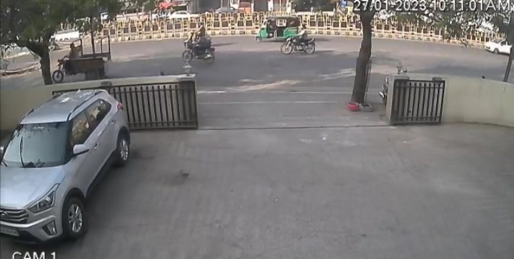 સમગ્ર ઘટનાના CCTV ફૂટેજ સામે આવ્યા