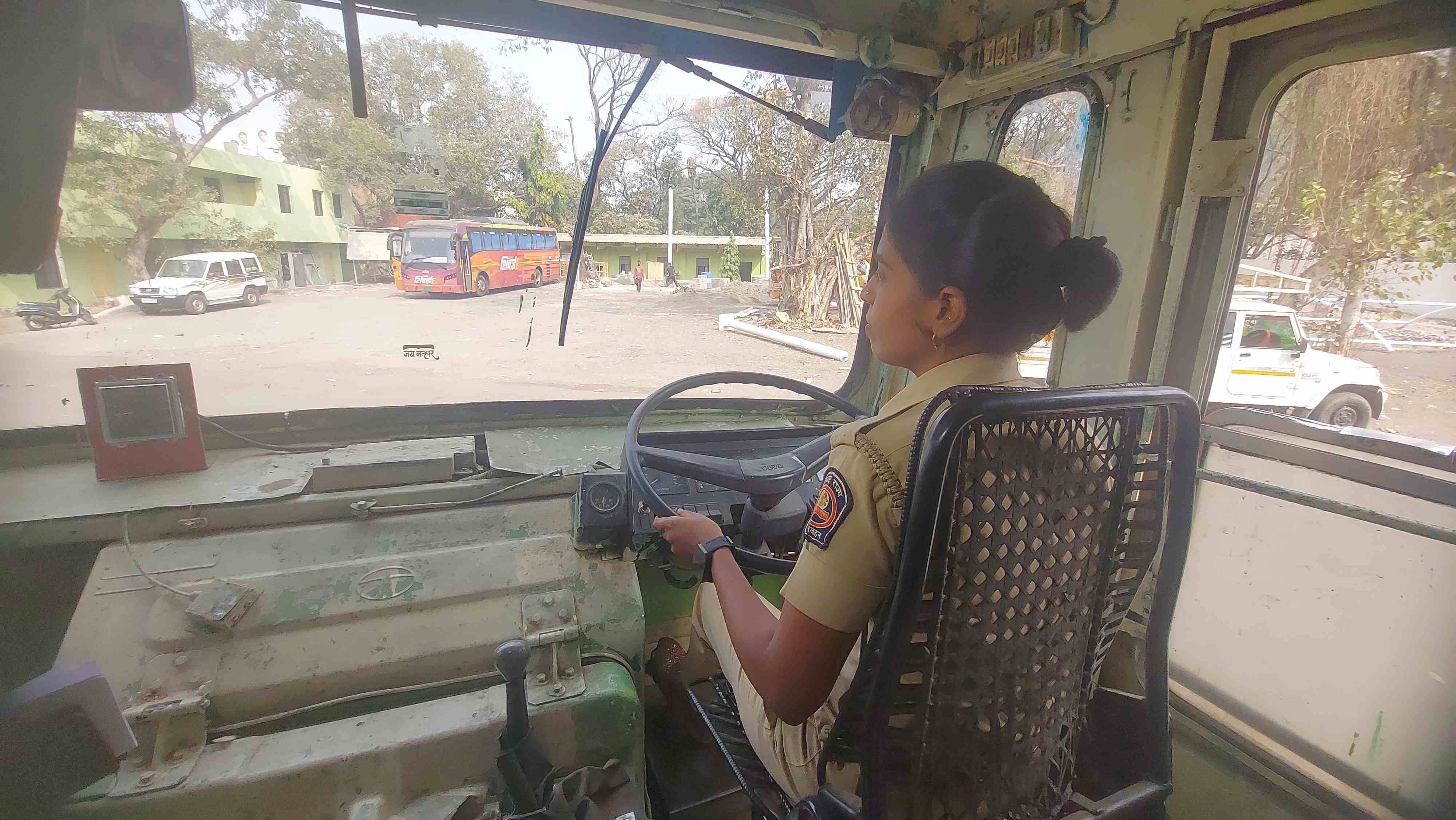 Shital Shinde Pune Women Bus Driver