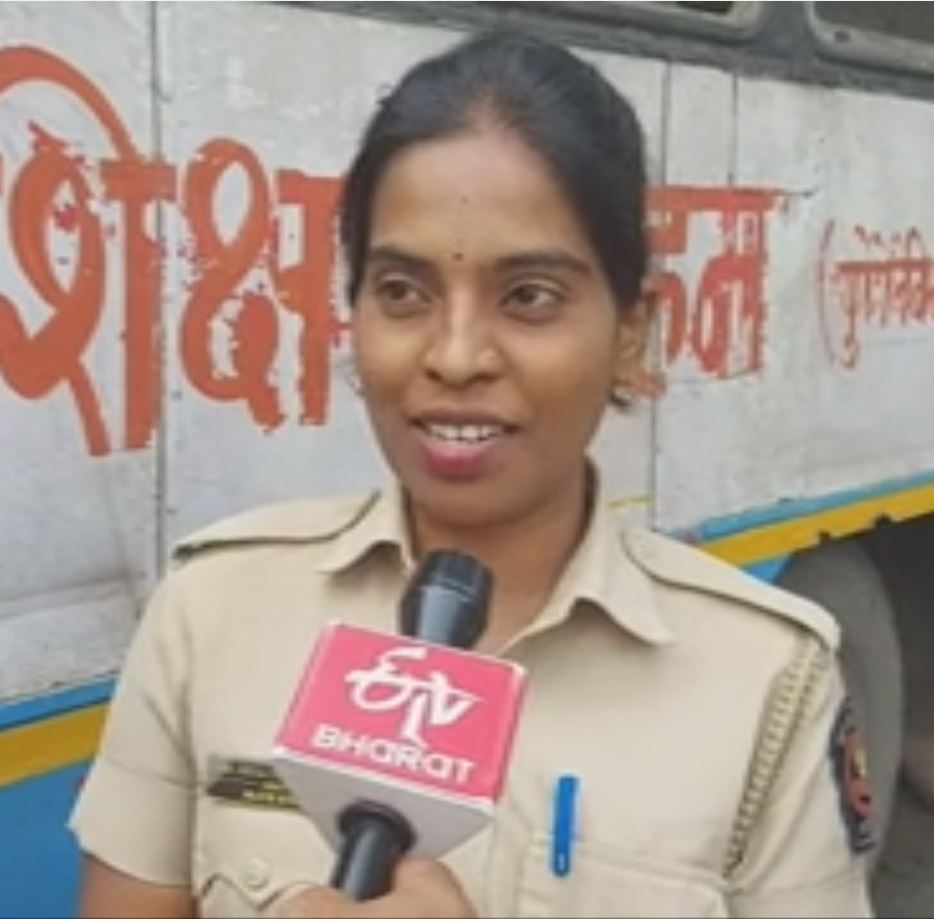 Shital Shinde Pune Women Bus Driver