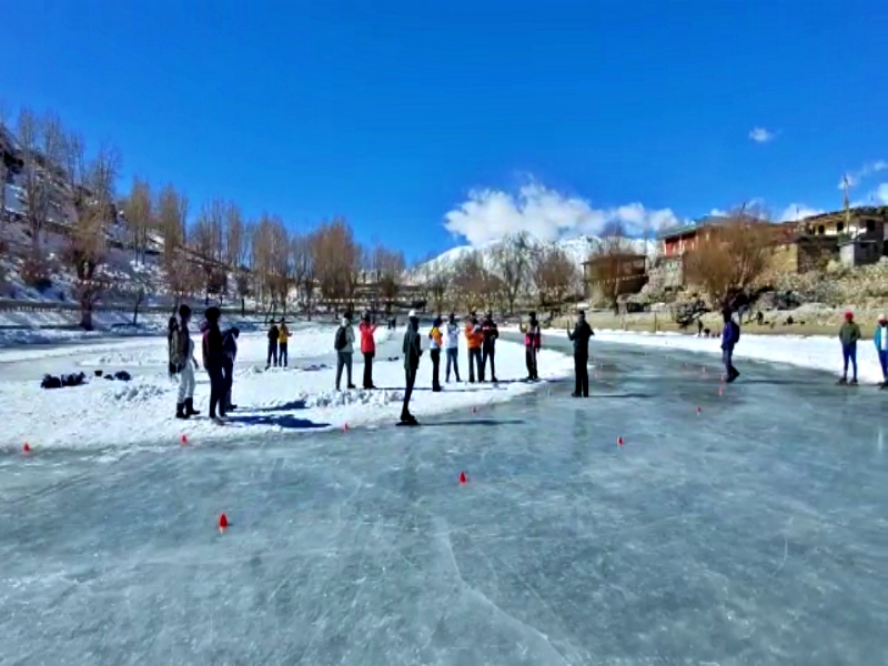 Himachal Pradesh  Kinnaur Nako lake  World record  Nako lake got World record  ice skating games  highest and longest Ice skating track  ഏറ്റവും ഉയരത്തിലുള്ള ഏറ്റവും നീളമേറിയ ട്രാക്ക്  ഐസ് സ്കേറ്റിങ് മത്സരം  ഐസ് സ്കേറ്റിങ്  ലോക റെക്കോർഡ് തിളക്കത്തില്‍ നാക്കോ തടാകം  ലോക റെക്കോർഡ്  നാക്കോ തടാകം  തടാകം  ലോകത്തിലെ ഏറ്റവും ഉയരം കൂടിയ സ്ഥലം  ദേശീയതല ഐസ് സ്കേറ്റിങ് മത്സരം  കിന്നൗറിലെ നാക്കോ തടാകം  ഹിമാചല്‍ പ്രദേശ്  കിന്നൗര്‍  ഐസ്‌ സ്‌കേറ്റിങ് അസോസിയേഷന്‍ ഓഫ് ഇന്ത്യ