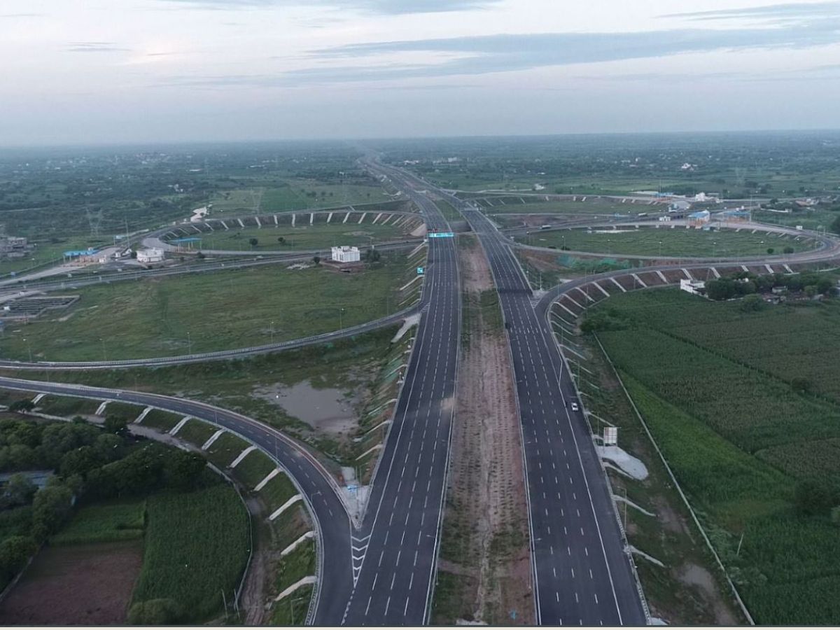 Delhi - Mumbai Expressway