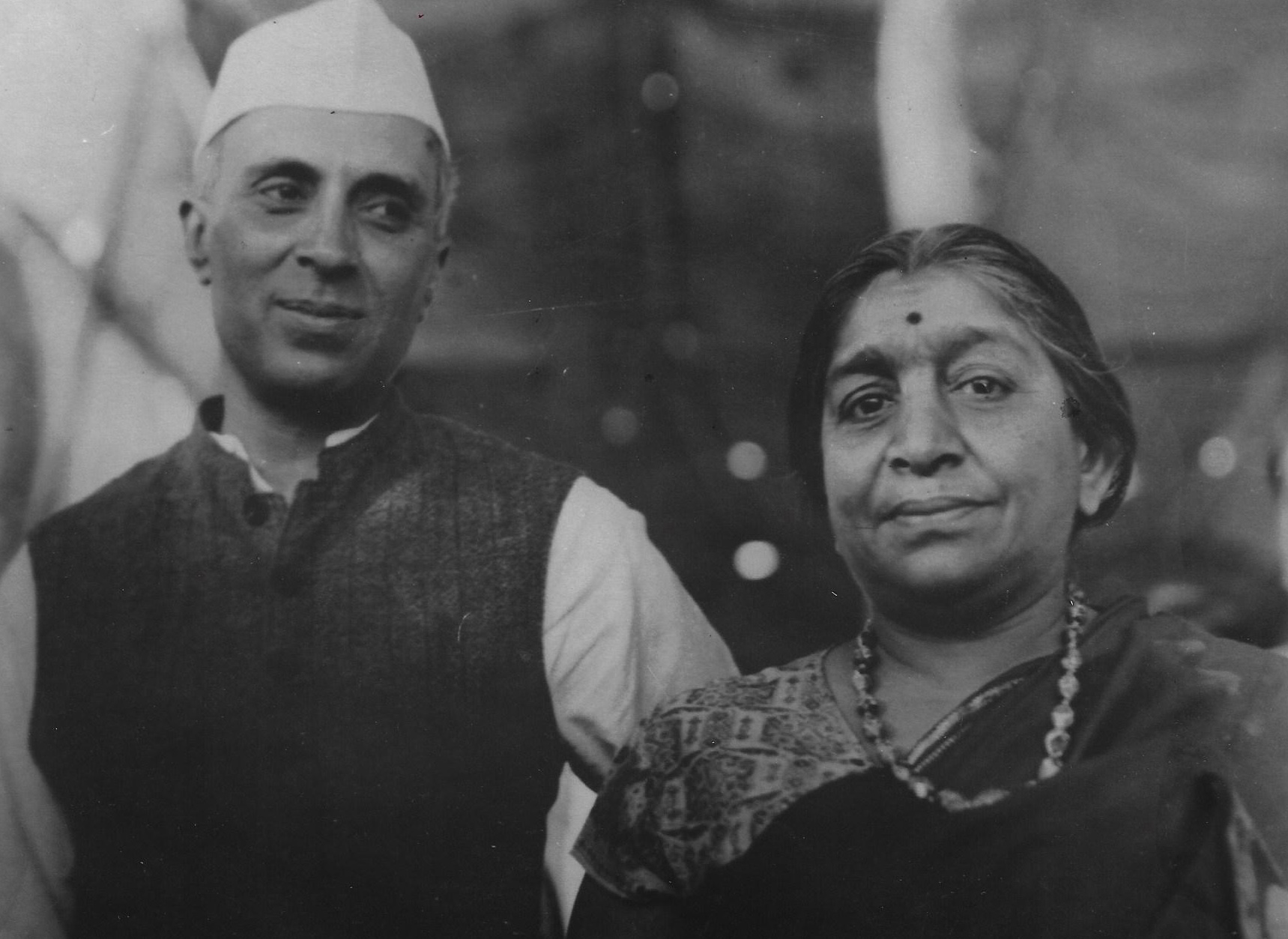 Do you know who Sarojini Naidu is? If you don't find out through this article