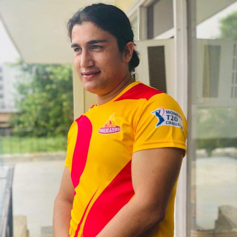 star-female-cricketer-from-shopian-jasia-akhtar-sold-for-delhi-capitals-for-inr-10-lakh