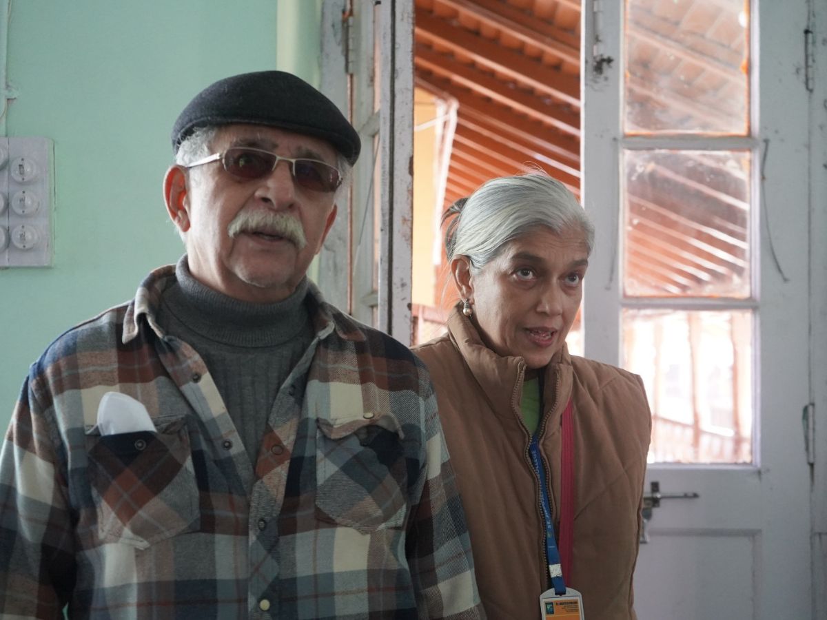 Naseeruddin Shah in Nainital: નસીરુદ્દીન શાહ દાયકાઓ પછી પોતાની કોલેજમાં પહોંચ્યા, જુની યાદો તાજી કરી