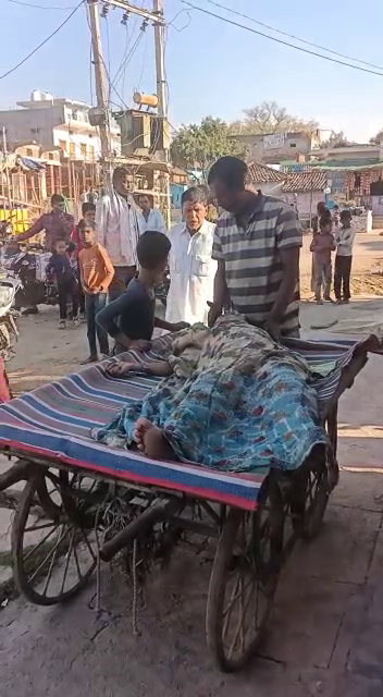 Husband carried sick wife on handcart