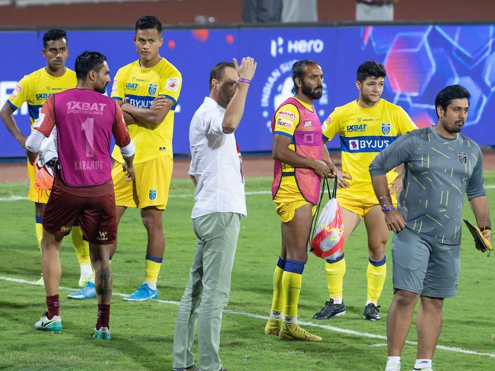 kerala blasters walk out  kerala blasters  isl  kerala blasters vs bengaluru fc  sunil chhetri controversial free kick goal  എന്താകും കേരള ബ്ലാസ്റ്റേഴ്‌സിന്‍റെ ഭാവി  സുനില്‍ ഛേത്രി  സുനില്‍ ഛേത്രി വിവാദ ഗോള്‍  ബെംഗളൂരു എഫ്‌സി  കേരള ബ്ലാസ്റ്റേഴ്‌സ്  കേരള ബ്ലാസ്റ്റേഴ്‌സ്